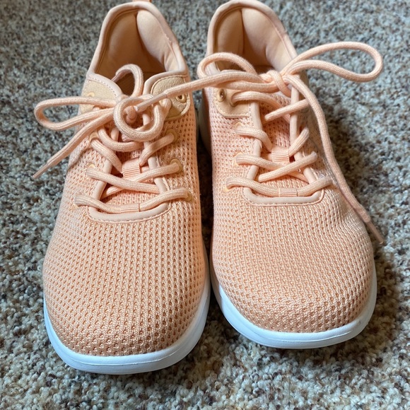 Women’s tennis shoes - Picture 5 of 5